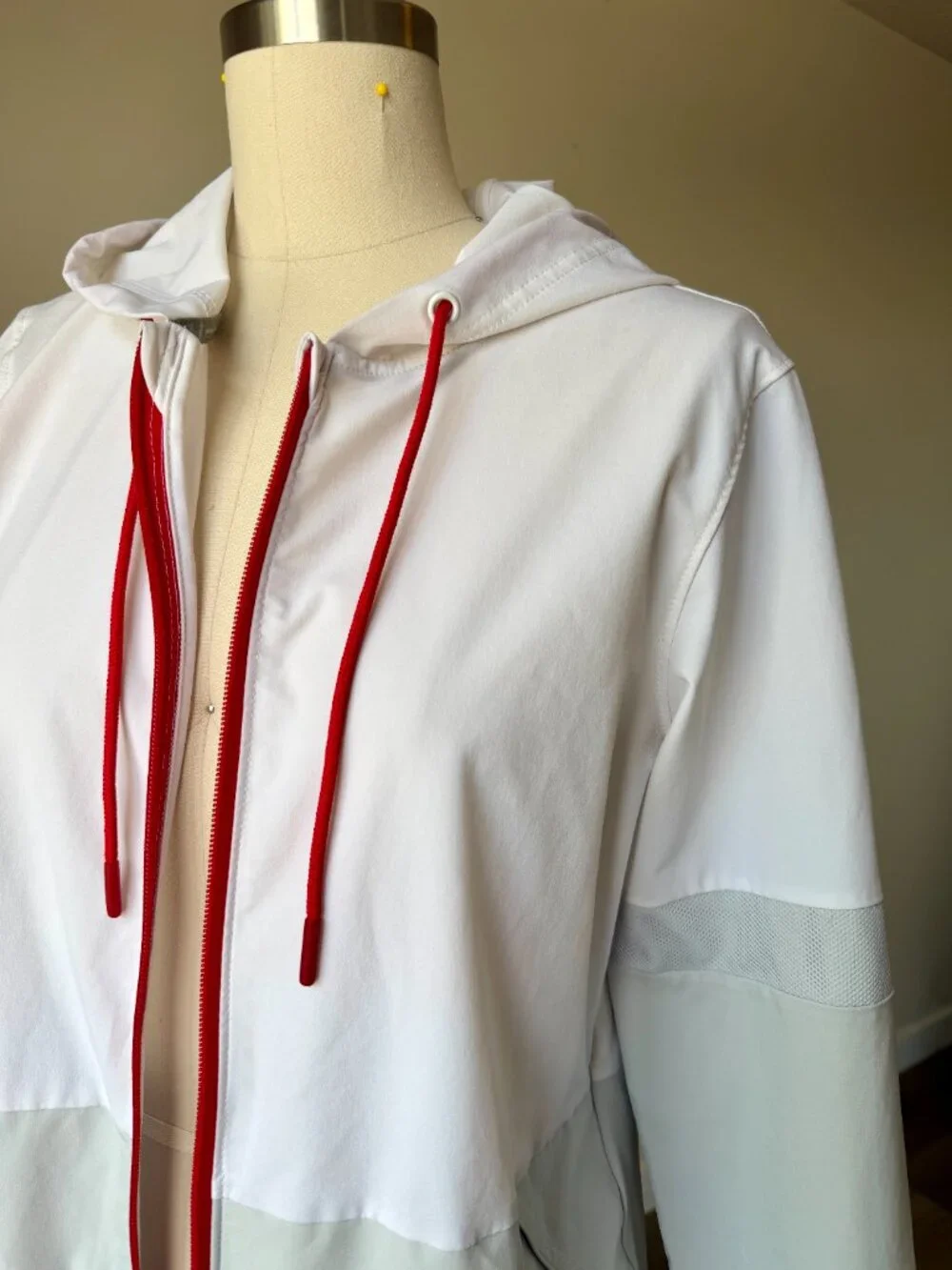 Under Armour Warm Up Jacket | White Full Zip Hoodie | Lightweight Running Jacket
